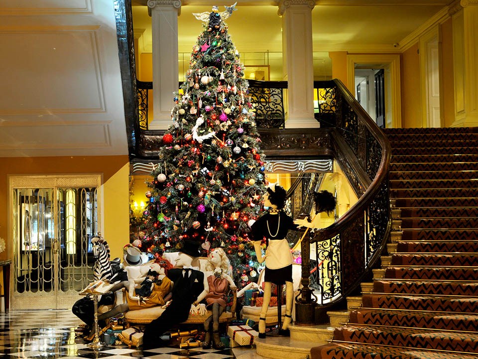 Alber Elbaz for Lanvin designed Claridge's Christmas Tree in 2011, in Claridge�s art deco lobby.