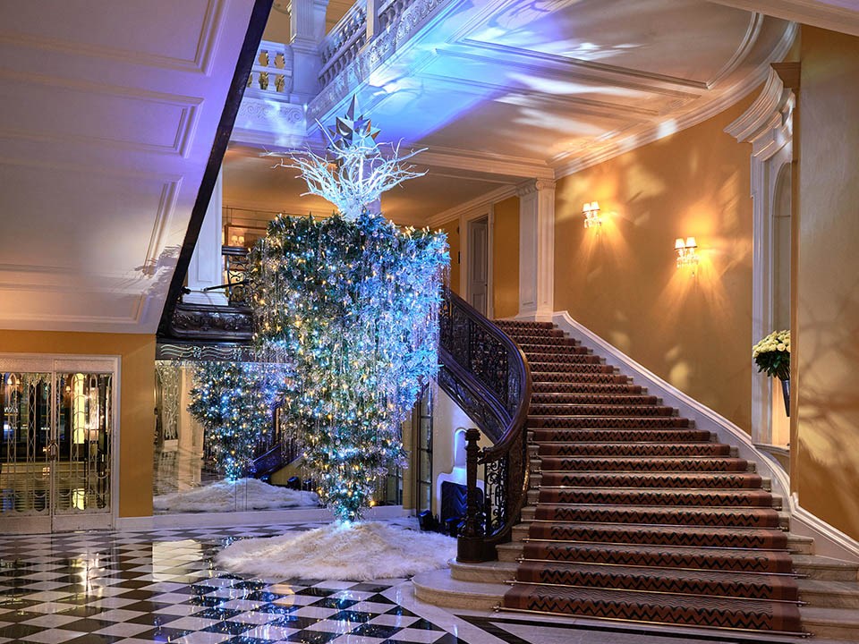 The 2017 Claridge's Christmas Tree was designed by the fashion world�s most influential creative force, Karl Lagerfeld.