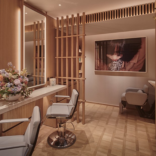 A part of the interior of Claridge's Spa, with contemporary details and comfortable chairs in a soothing atmosphere.