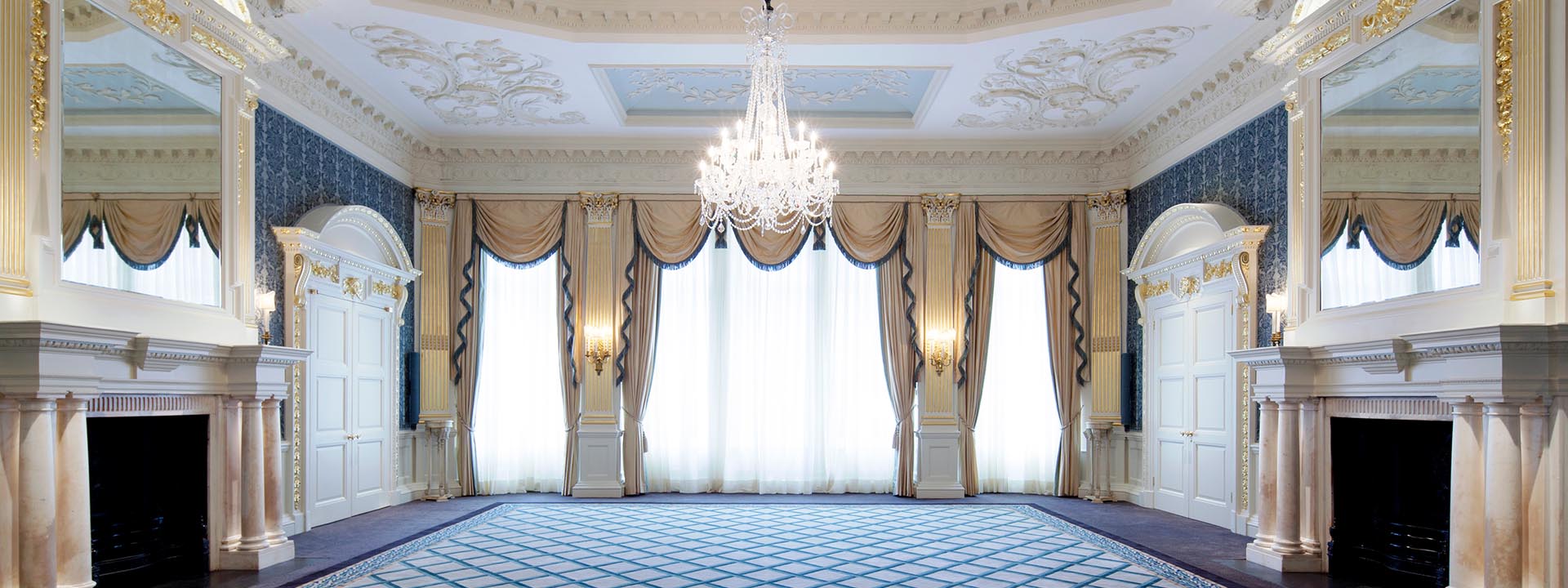 A view of the luxurious Drawing Room without tables and chairs, which is also part of the French Salon.