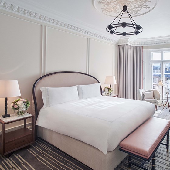 Deluxe Mayfair Suite