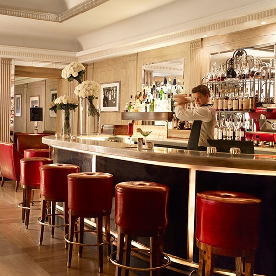 Restaurants & Bars