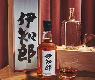 Claridge's x Chichibu whisky bottle